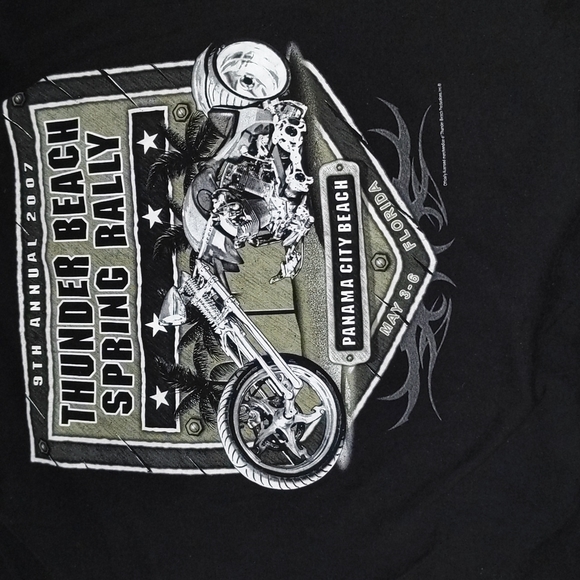 A Tee Shirt - Picture 2 of 4